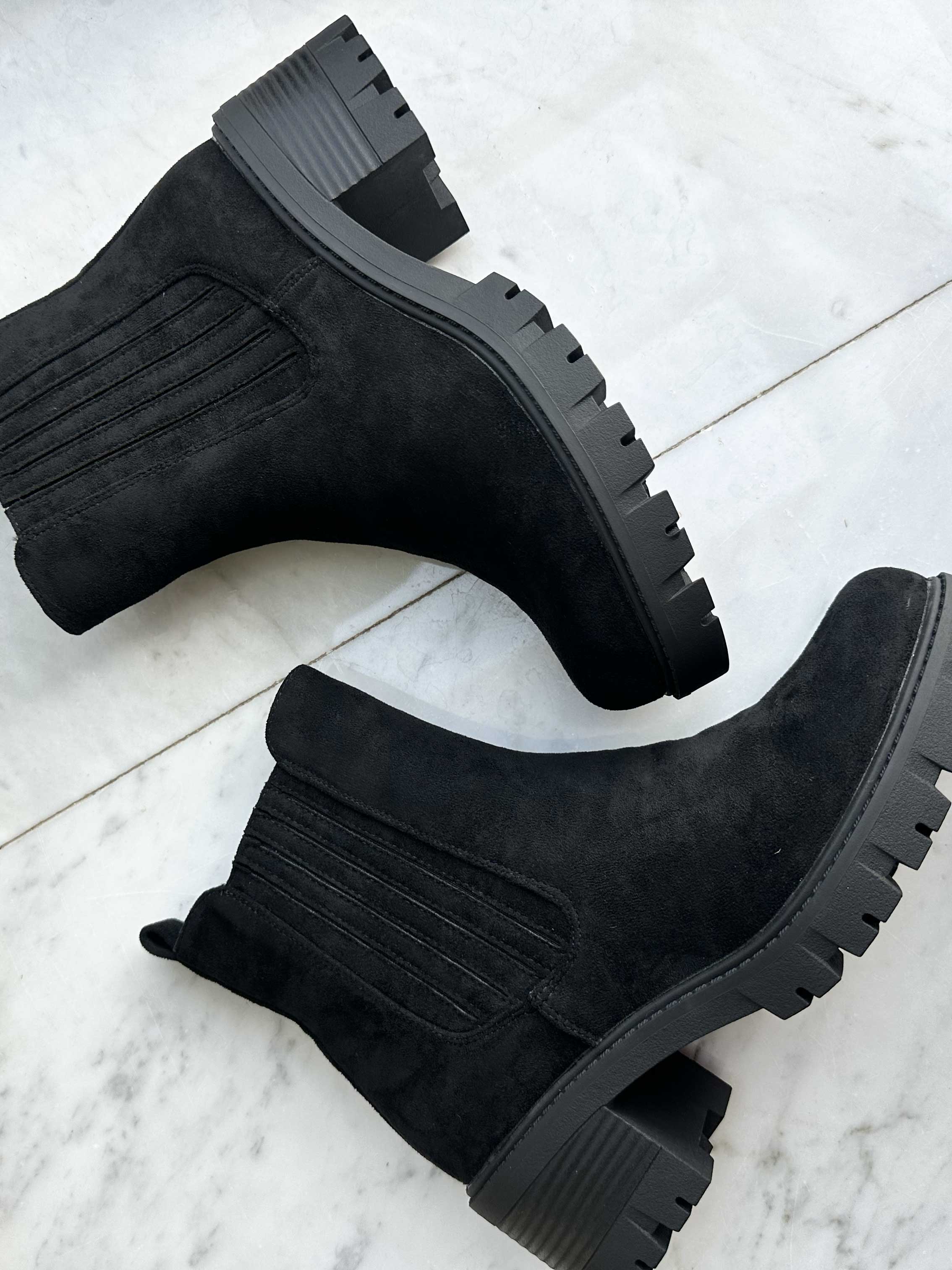 Cuba - Støvler i ruskindslook med bred hæl